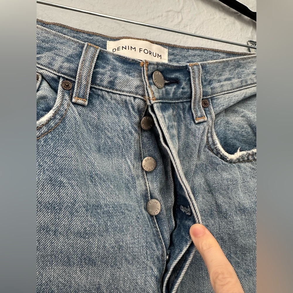 Denim Forum The BF High Rise Loose Light Wash Jeans - Picture 3 of 7